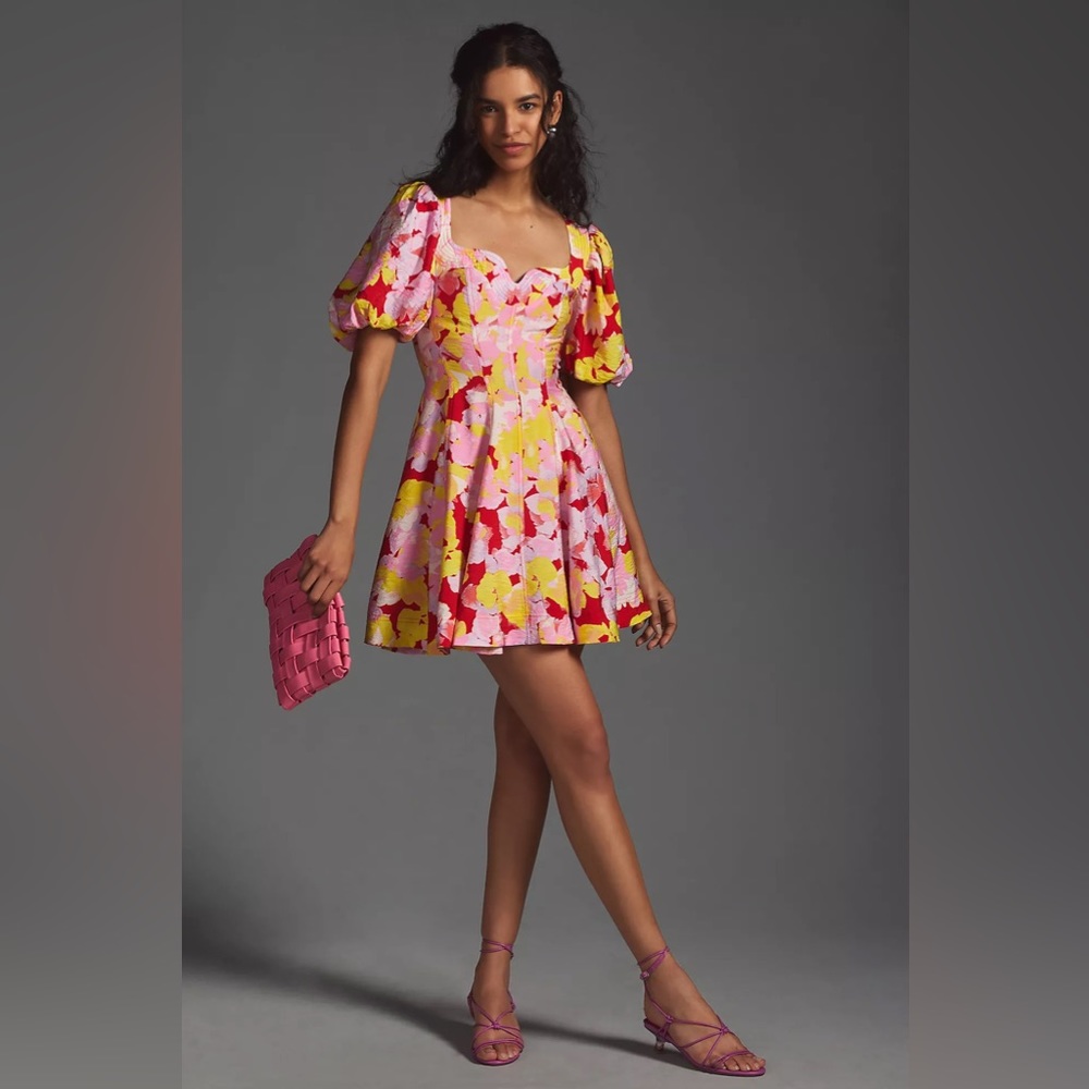 Puff-Sleeve Romantic Sweetheart Dress